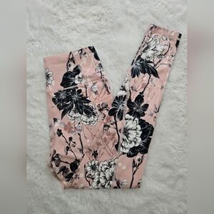 Victoria's Secret Pink and Black Floral Leggings